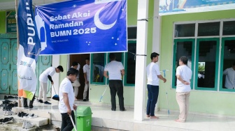 Pupuk Indonesia Salurkan Sembako dan Peralatan Kebersihan ke Ponpes Roudlotul Muta'allimin Demak