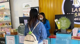 Berkah di Bulan Ramadan, Pengusaha Kosmetik Binaan BRI Ini Omsetnya Meningkat Pesat