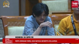 Anak Rela Jual Ginjal Demi Bebaskan Ibunya di Penjara, Farrel Curhat ke DPR: Ibu Saya Tak Bersalah!