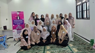 Rayakan International Womens Day, WEWAW Ajarkan Guru PAUD Membuat Materi Belajar dengan AI