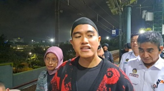 Babak Belur Emiten Kaesang: Hanya Mampu Bayar Buruh Harian dan Operasikan Satu Pabrik
