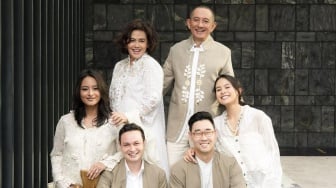 7 Rekomendasi Toko Baju Sarimbit Lebaran di Shopee untuk OOTD Hari Raya