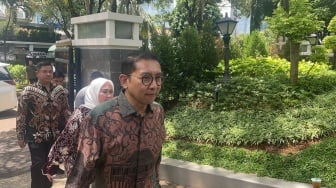 DPR Desak Rapat Bareng Fadli Zon, Perihal Penulisan Ulang Sejarah RI