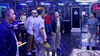 Darma Agung Club 41 Palembang Beroperasi Diam-Diam Meski Resmi Ditutup?