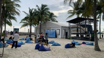 Sore di Pantai, Berburu Produk Lokal hingga Menikmati Musik di WKND Market PIK2