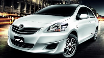 Mobil Bekas Taksi: Solusi Cerdas Punya Mobil Murah di Bawah 100 Juta, Simak Spek dan Keuntungannya!