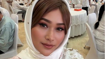 Hadiri Tahlilan 7 Hari Wafatnya Titiek Puspa, Hijab Inul Daratista Disorot