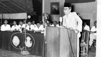 Belajar Pendidikan dan Pembangunan Jati Diri Masyarakat dari Taman Siswa
