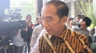 Purnawirawan TNI Minta Gibran Dicopot: Jokowi Santai, Sebut Itu...