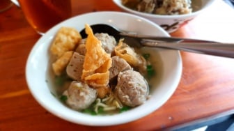 7 Rekomendasi Warung Bakso Paling Ramai Dan Terkenal di Bali