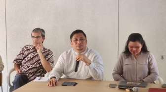Dilaporkan Mahasiswa, Feri Amsari Diperiksa Terkait Penghasutan Buntut Acara Halal Bihalal Pengamat