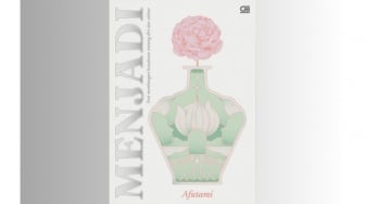 Ulasan Novel Menjadi: Sebuah Proses untuk Mengenal dan Menerima Diri
