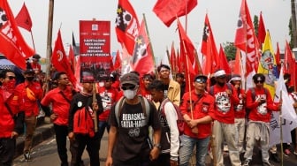 Potret Buruh di Indonesia, Antara Kesejahteraan dan Eksploitasi