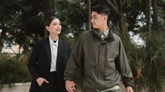 Al Ghazali Bengong Diatur-atur Ahmad Dhani soal Pernikahan, Ekspresi Alyssa Daguise Digunjing