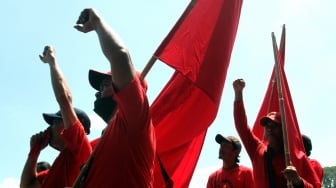 38 Ton Sampah Terkumpul di Jakarta Selama Aksi May Day