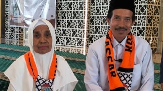 Mengharukan! Kisah Anak Makassar Tunda Haji Demi Ibu, Pelajaran Memuliakan Orang Tua