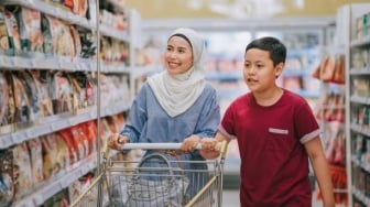Promo JSM Alfamart Termurah Periode 2-4 Mei 2025: Minyak Goreng 30Ribuan!