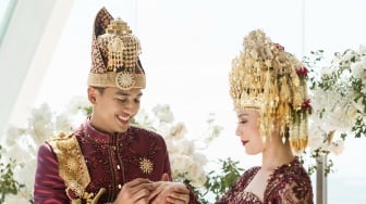 Selamat! Harris Vriza Resmi Nikahi Haviza Devi Anjani di Bali