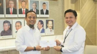 Gubernur Sulsel Andi Sudirman Lanjutkan Pembangunan Stadion Sudiang