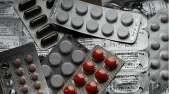 Dari Medan Tempur ke Obat-obatan: Kontroversi Rencana Pabrik Farmasi TNI