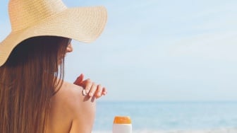 6 Sunscreen di Bawah Rp100 Ribu untuk Usia 40 Tahun ke Atas, SPF 50 Ampuh Atasi Flek Hitam