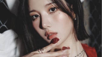 Kwon Eunbi Tampil Misterius di Pertemuan Pertama Lewat Lagu Hello Stranger