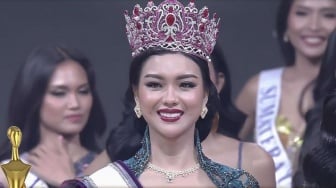 5 Look Mewah Firsta Yufi Amarta Putri, Wakil Jawa Timur Menangkan Puteri Indonesia 2025