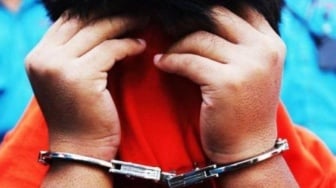 Sempat Buron Tiga Tahun, Pemilik Situs Judol Nitro123 Ditangkap Bareskrim di Bandara Soetta