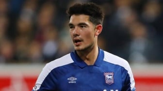 Elkan Baggott: Pemain Sepak Bola Harus Menghindari Twitter