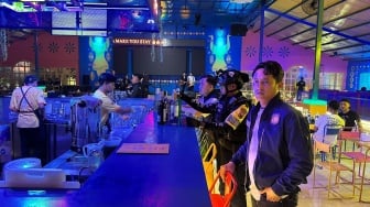 Operasi Pekat: Polresta Solo Amankan Ratusan Miras di Tempat Hiburan Malam