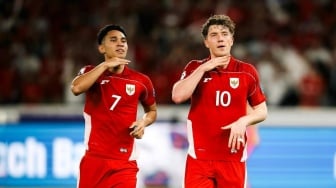 Selamat Tinggal Ole Romeny dan Marselino Ferdinan, Bos Oxford Kasih Isyarat