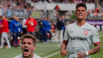 Kabar Abroad: Statistik Mees Hilgers Usai FC Twente Hancurkan Sparta Rotterdam