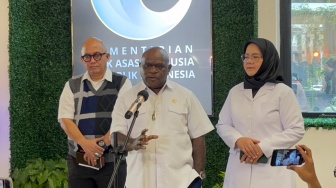 Natalius Pigai: Kebijakan Dedi Mulyadi Kirim Siswa Nakal ke Barak Tak Langgar HAM