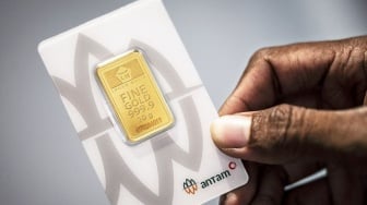 Harga Emas Antam Menguat Hari Ini, Tembus Rp1,93 Juta per Gram