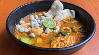 Seblak Sibocah Kencur: Primadona Baru Kuliner Malang di Musim Hujan