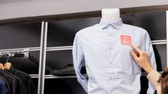 5 Rekomendasi Merek Lokal Baju Kerja Pria Terbaik, Model dan Kualitasnya Tak Diragukan