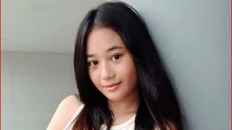 Bangga Jadi Talent Promosi Pinjol, Aura Cinta Tegas Tak Dukung Praktik Pinjaman Online