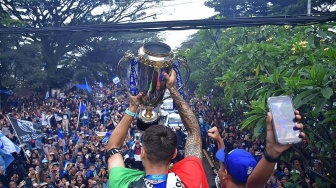 Persib Juara BRI Liga 1, Bobotoh Ajak Eks Juventus: Mang Kadieu Ikut Konvoi