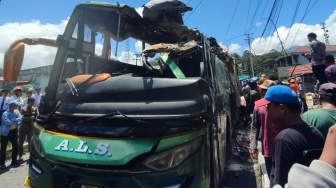 Tragedi Bus ALS Padang di Panjang Tewaskan 12 Orang, Gubernur Sumbar Berduka: Perketat Pengawasan!