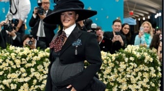 6 Momen Menarik yang Curi Perhatian di Met Gala 2025, Rihanna Pamer Baby Bump