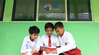 "BRI Peduli Ini Sekolahku": Sentuhan Kasih yang Mengubah Wajah Pendidikan di Pelosok Negeri