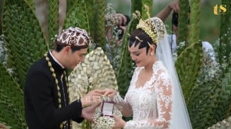 Reaksi Malu-Malu Maxime Bouttier Saat Ditanya Soal Malam Pertama dengan Luna Maya