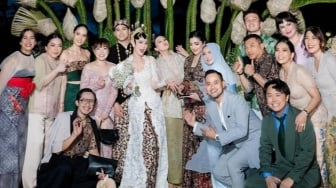 Bertabur Bintang, Intip 8 Pasangan Artis di Pernikahan Luna Maya dan Maxime Bouttier
