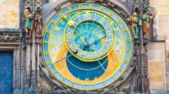 4 Zodiak yang Harus Waspada Hari Ini 12 Mei 2025, Emosi Bisa Meledak-ledak!