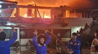 Gedung Kantor Perusahaan Sawit PT Lonsum di Palembang Terbakar