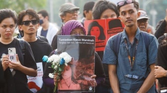 32 Tahun Kematian Marsinah Dikenang di Aksi Kamisan