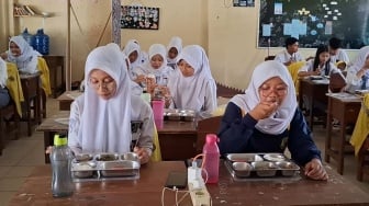 97 Ribu Pelajar di Lampung Dapat Makan Bergizi Gratis