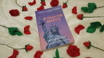 Menguak Konspirasi dan Luka Sejarah: Resensi Novel Kincir Waktu 1