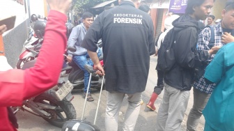 Ada Kejanggalan, Makam Pria Bekasi yang Jadi Korban TPPO di Kamboja Dibongkar