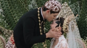 Ciuman Luna Maya dan Maxime Bouttier di Resepsi Pernikahan Disorot: Kayak Lagi Nonton Drakor